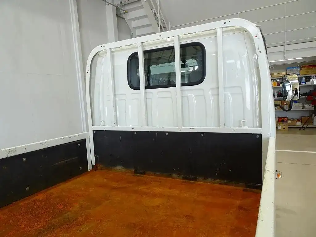 いすゞ エルフ 小型 平ボディ 床鉄板 2RG-NJR88Aの中古トラック画像6