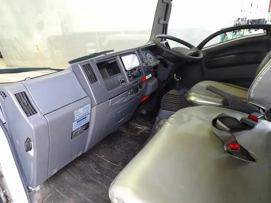 いすゞ エルフ 小型 平ボディ Wキャブ パワーゲートの中古トラック画像11