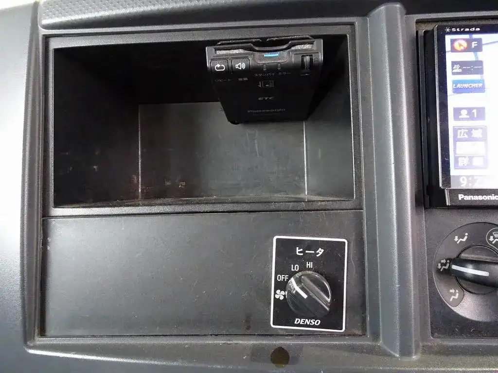 いすゞ エルフ 小型 平ボディ Wキャブ パワーゲートの中古トラック画像14