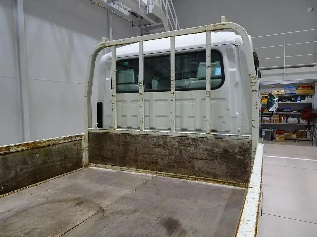 いすゞ エルフ 小型 平ボディ Wキャブ パワーゲートの中古トラック画像5