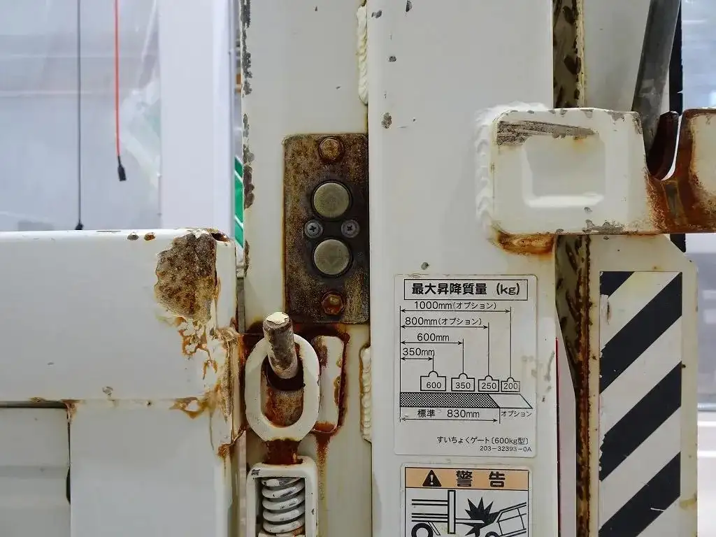 いすゞ エルフ 小型 平ボディ Wキャブ パワーゲートの中古トラック画像7