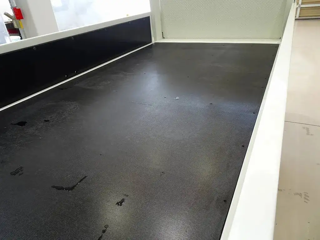 日野 デュトロ 小型 平ボディ パワーゲート 2KG-XZU675Mの中古トラック画像6