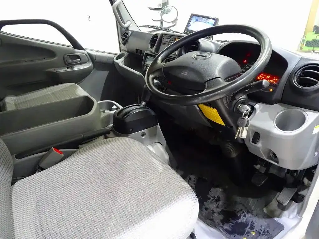 日野 デュトロ 小型 冷凍冷蔵 低温 2室の中古トラック画像9