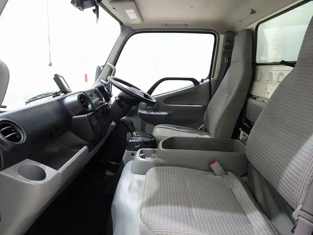 日野 デュトロ 小型 冷凍冷蔵 低温 2室の中古トラック画像11