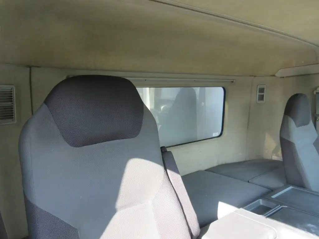 三菱 スーパーグレート 大型 ウイング エアサス ベッドの中古トラック画像16