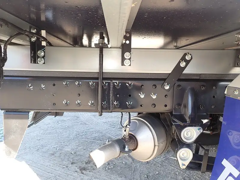 三菱 キャンター 小型 冷凍冷蔵 低温 床ステンの中古トラック画像10