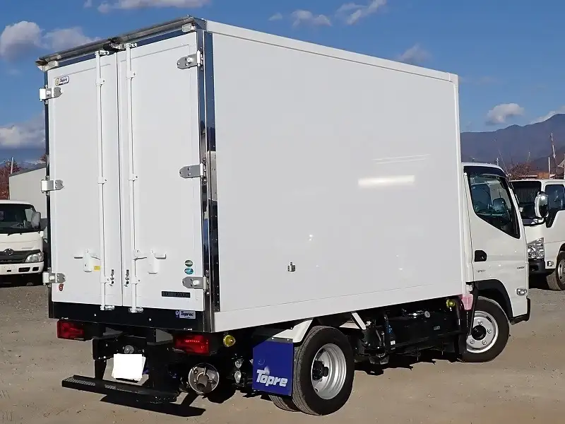 三菱 キャンター 小型 冷凍冷蔵 低温 床ステンの中古トラック画像3