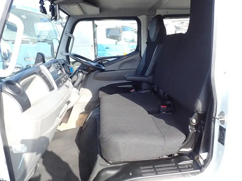 三菱 キャンター 小型 平ボディ Wキャブ アルミブロックの中古トラック画像11