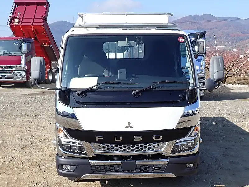 三菱 キャンター 小型 平ボディ 床鉄板 2PG-FBAV0の中古トラック画像2