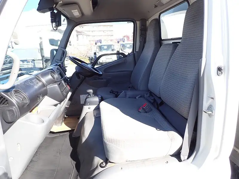 日野 デュトロ 小型 アルミバン パワーゲート サイドドアの中古トラック画像12