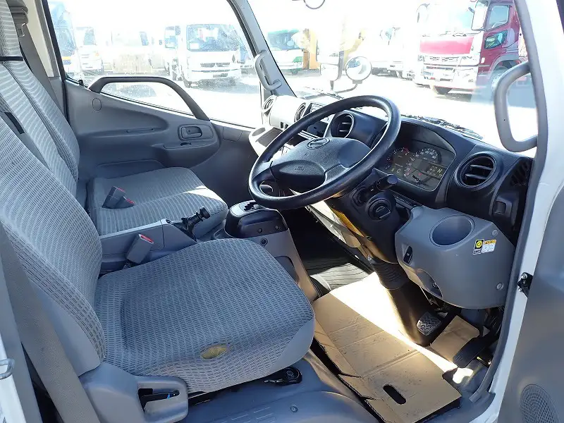 日野 デュトロ 小型 アルミバン パワーゲート サイドドアの中古トラック画像11