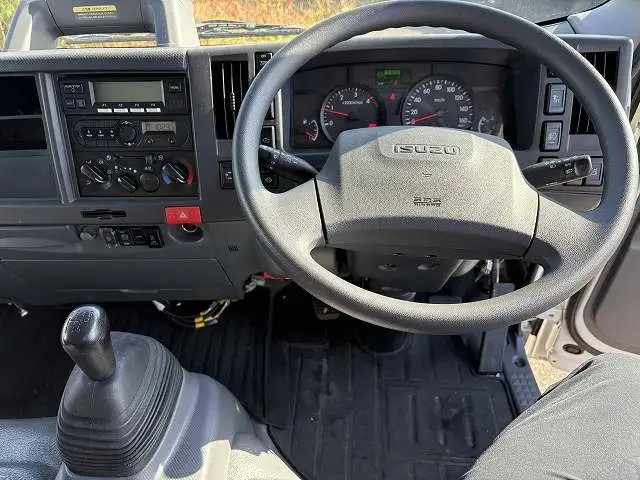 いすゞ エルフ 小型 冷凍冷蔵 低温 床アルミの中古トラック画像11