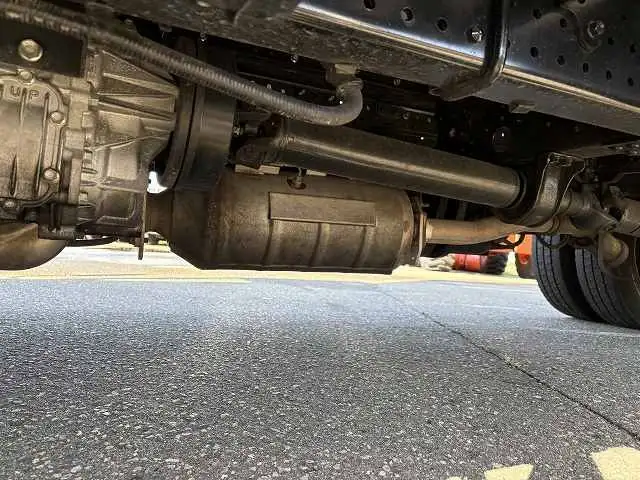 いすゞ エルフ 小型 冷凍冷蔵 低温 床アルミの中古トラック画像16