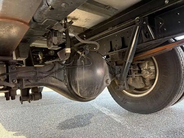 いすゞ エルフ 小型 冷凍冷蔵 低温 床アルミの中古トラック画像18