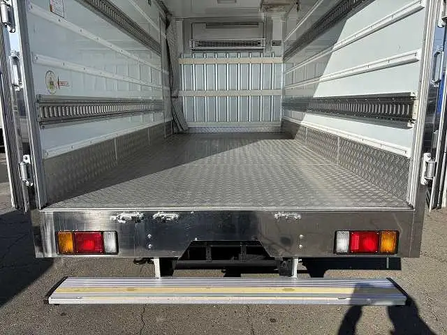 いすゞ エルフ 小型 冷凍冷蔵 低温 床アルミの中古トラック画像8