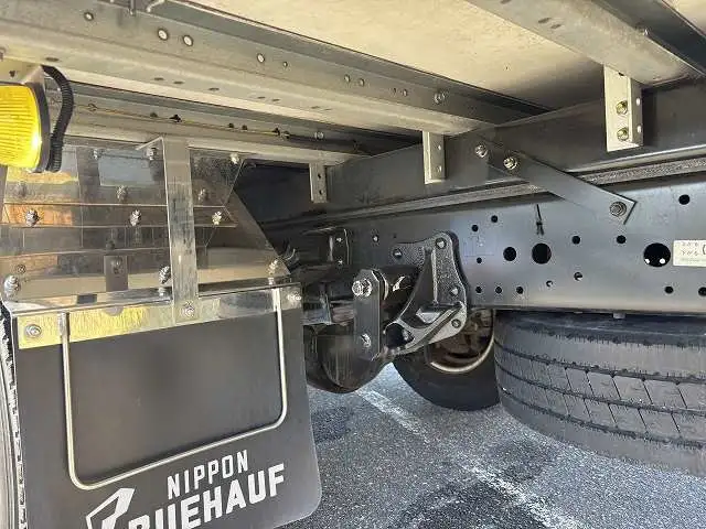 いすゞ エルフ 小型 冷凍冷蔵 低温 床アルミの中古トラック画像像17