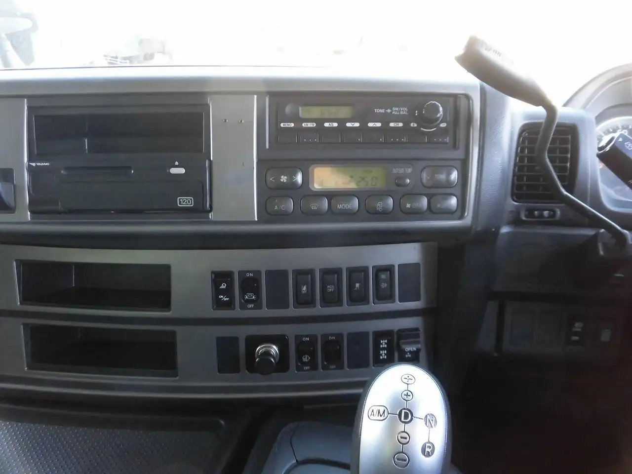 日野 プロフィア 大型 トラクター ハイルーフ 2デフの中古トラック画像14