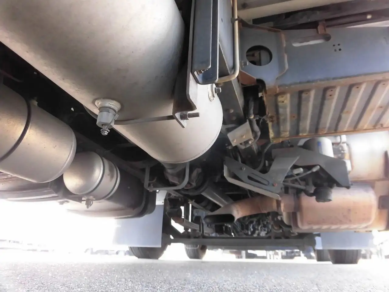 いすゞ ギガ 大型 ウイング エアサス ベッドの中古トラック画像像17