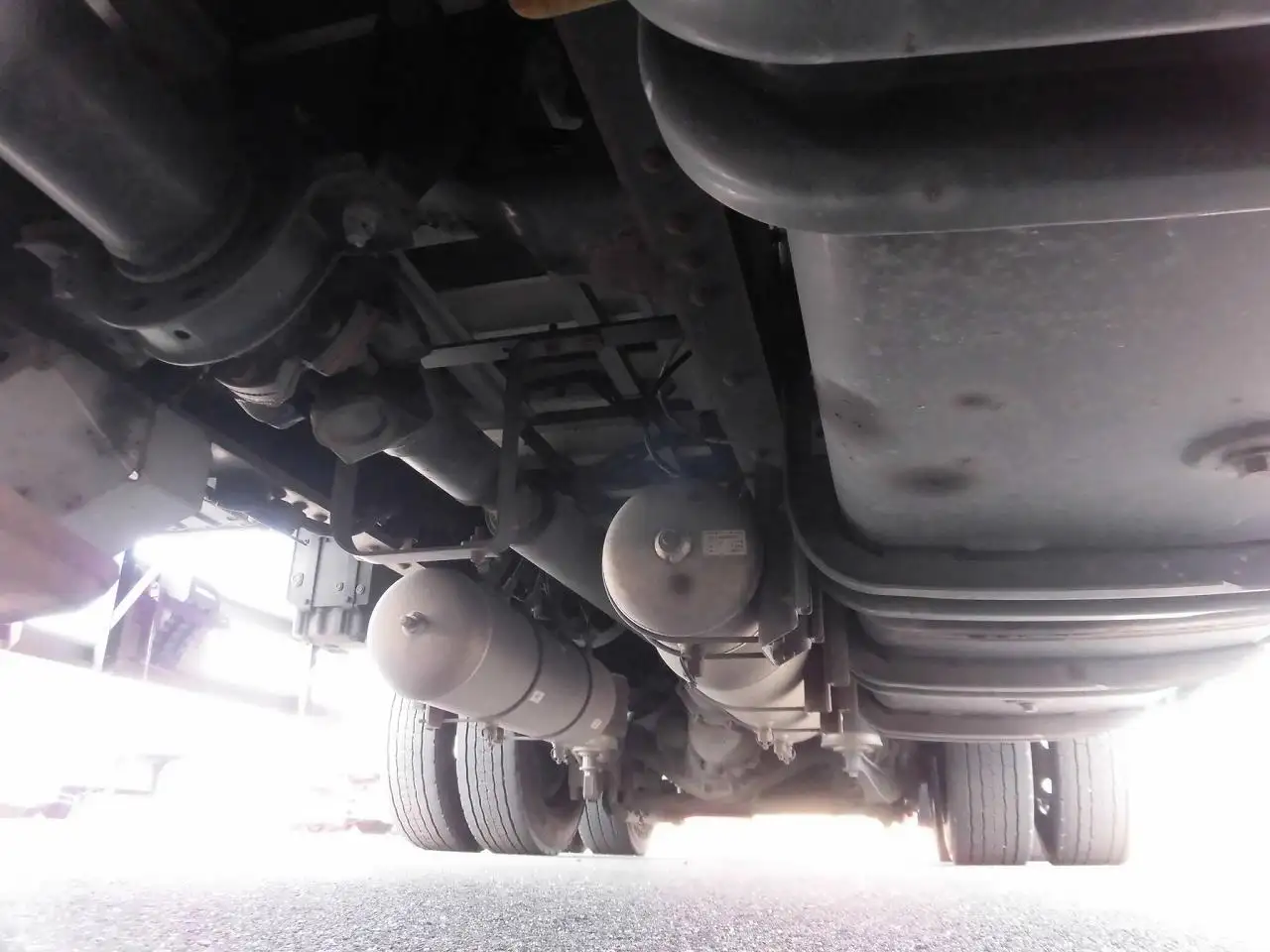 いすゞ ギガ 大型 ウイング エアサス ベッドの中古トラック画像18