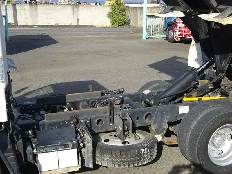 三菱 キャンター 小型 ダンプ コボレーン TPG-FBA60の中古トラック画像像17