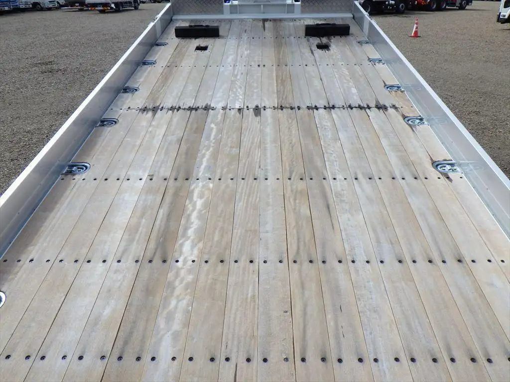 いすゞ ギガ 大型 車両重機運搬 4段クレーン ラジコンの中古トラック画像9