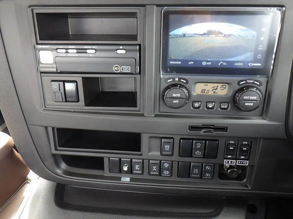 いすゞ ギガ 大型 車両重機運搬 4段クレーン ラジコンの中古トラック画像14