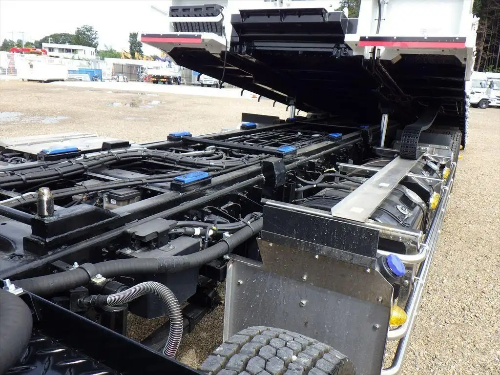 いすゞ ギガ 大型 車両重機運搬 4段クレーン ラジコンの中古トラック画像16