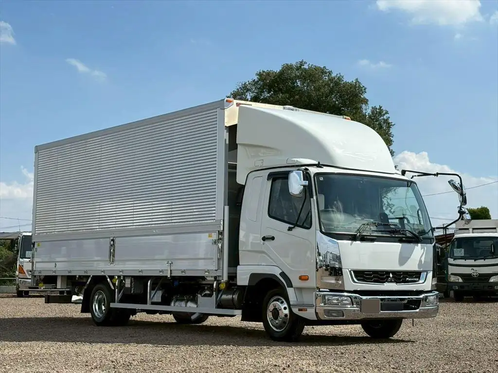 三菱 ファイター 中型/増トン ウイング エアサス ベッドの中古トラック画像2