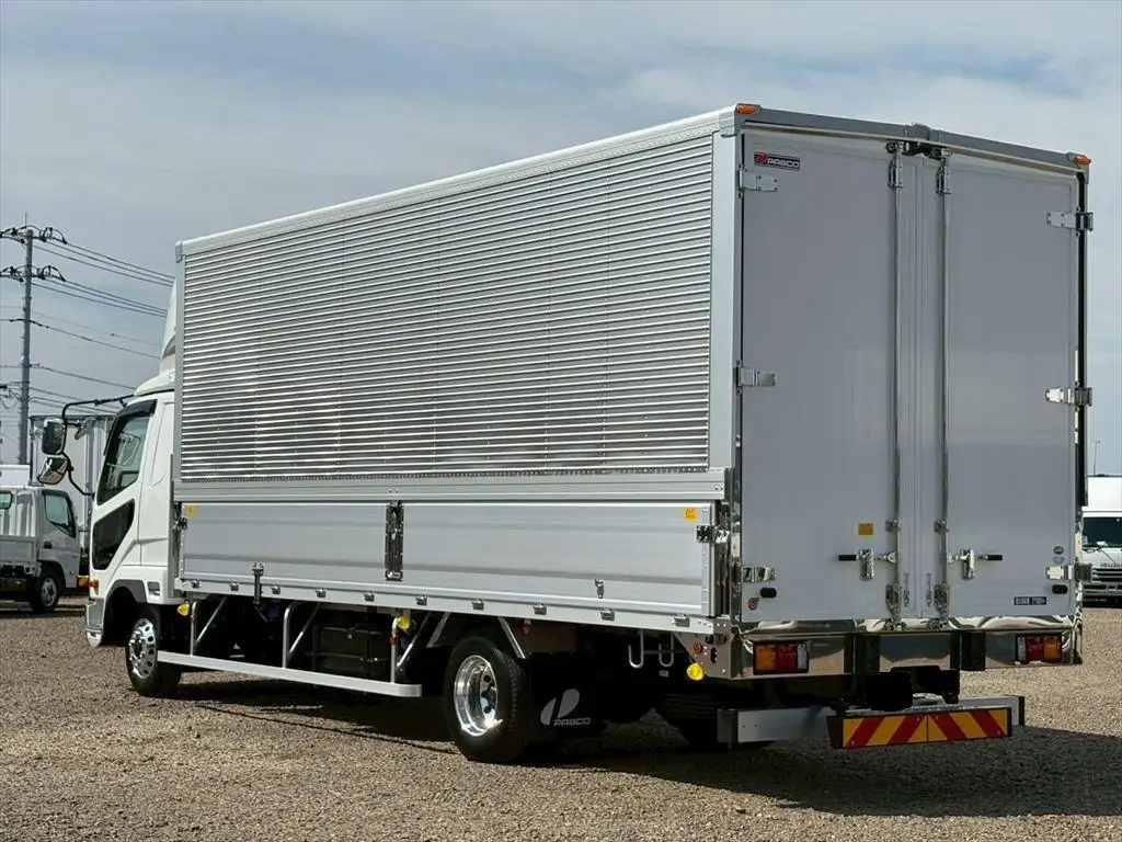 三菱 ファイター 中型/増トン ウイング エアサス ベッドの中古トラック画像4