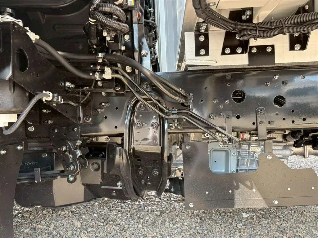 三菱 ファイター 中型/増トン ウイング エアサス ベッドの中古トラック画像16