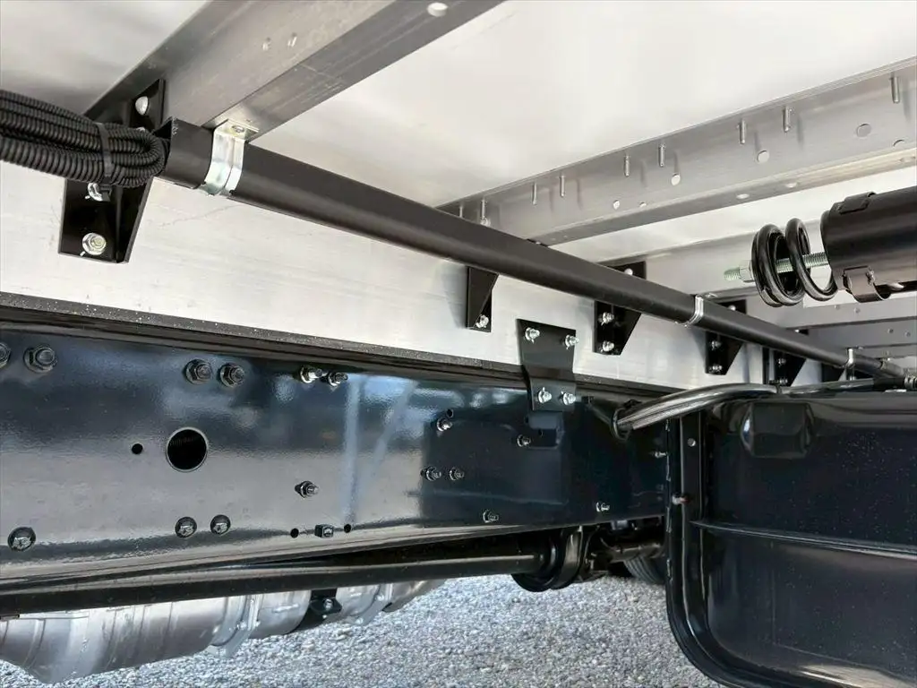 三菱 ファイター 中型/増トン ウイング エアサス ベッドの中古トラック画像19