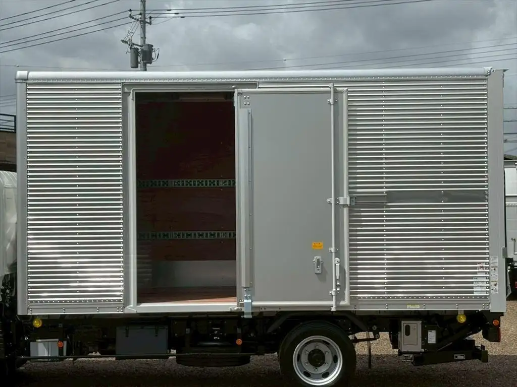 三菱 キャンター 小型 アルミバン パワーゲート サイドドアの中古トラック画像6