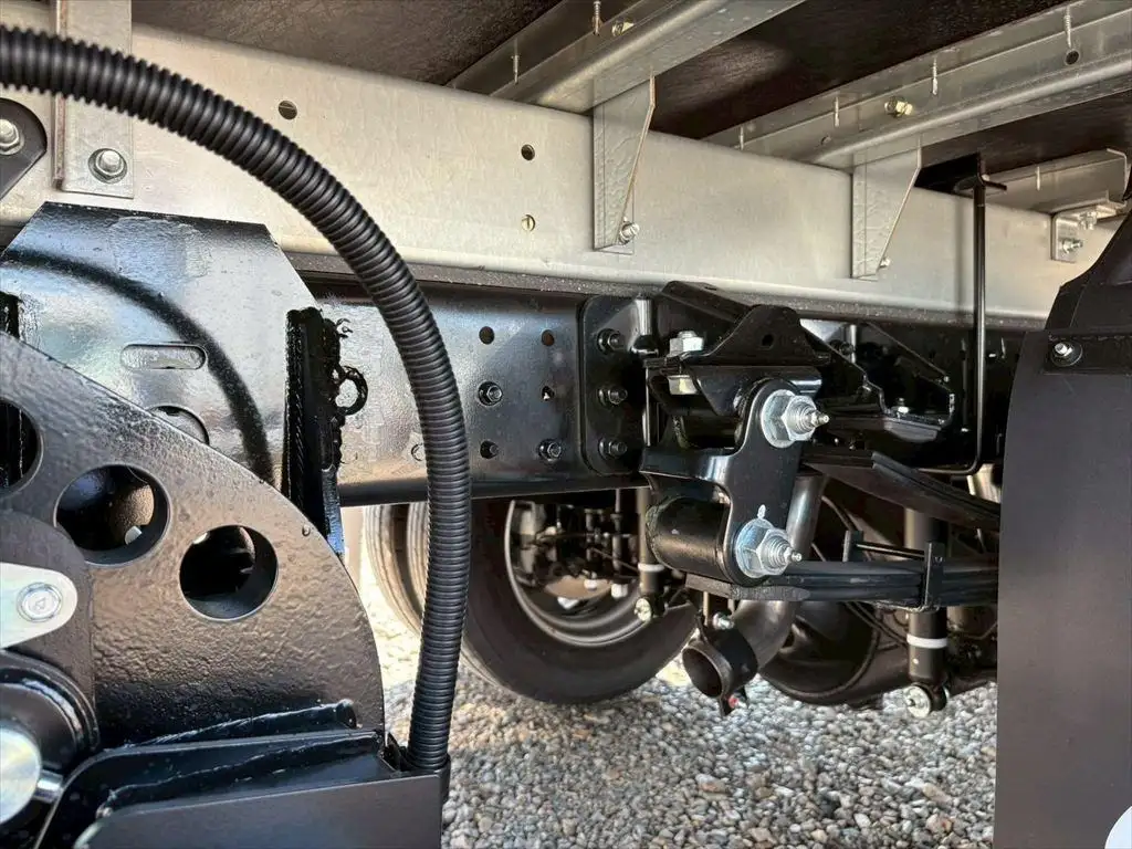 三菱 キャンター 小型 アルミバン パワーゲート サイドドアの中古トラック画像18