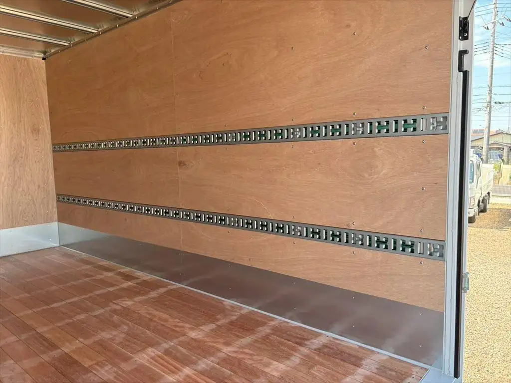 三菱 キャンター 小型 アルミバン パワーゲート サイドドアの中古トラック画像10