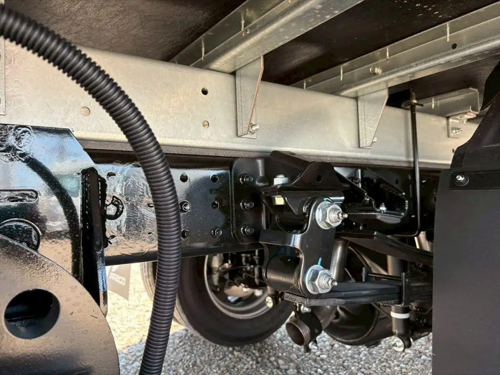 三菱 キャンター 小型 アルミバン パワーゲート サイドドアの中古トラック画像像17