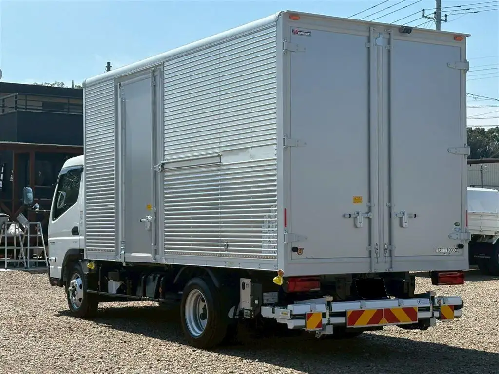 三菱 キャンター 小型 アルミバン パワーゲート サイドドアの中古トラック画像4