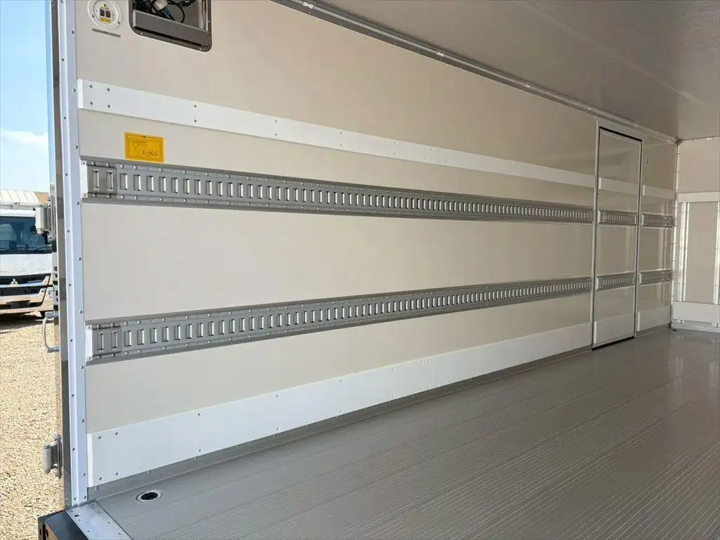 三菱 ファイター 中型/増トン 冷凍冷蔵 低温 パワーゲートの中古トラック画像8