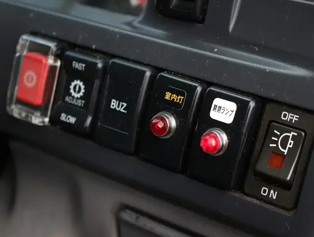 いすゞ エルフ 小型 アルミバン 3枚観音 TRG-NHR85ANの中古トラック画像15