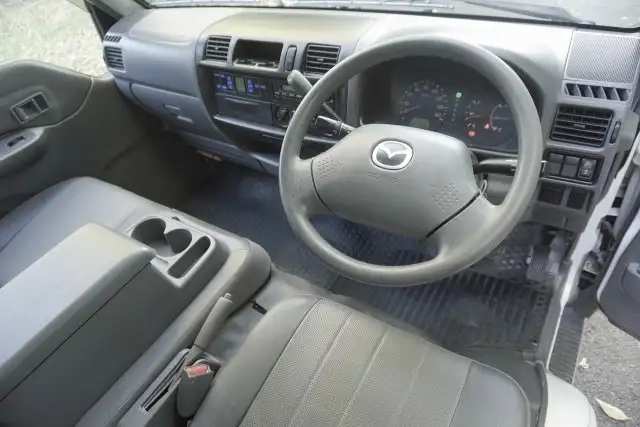 マツダ ボンゴ 小型 冷凍冷蔵 中温 サイドドアの中古トラック画像11