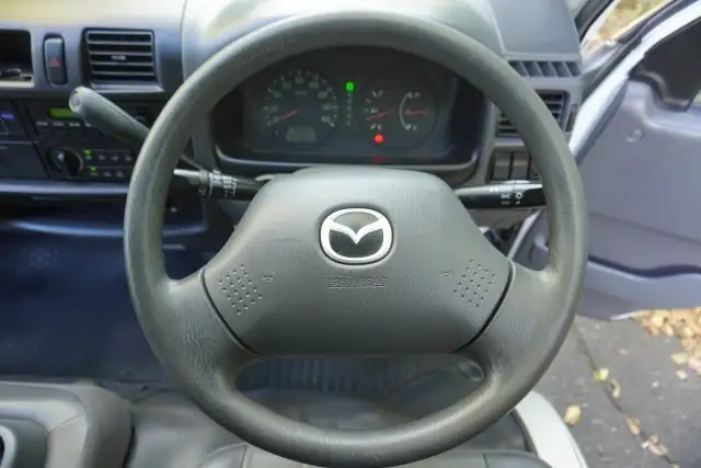 マツダ ボンゴ 小型 冷凍冷蔵 中温 サイドドアの中古トラック画像12