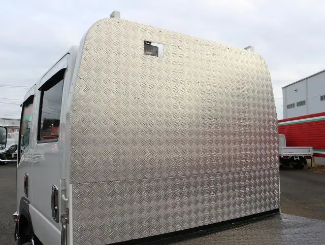 いすゞ エルフ 小型 平ボディ Wキャブ TRG-NLR85ARの中古トラック画像9