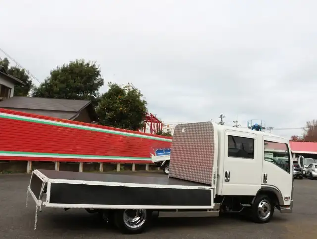 いすゞ エルフ 小型 平ボディ Wキャブ TRG-NLR85ARの中古トラック画像6