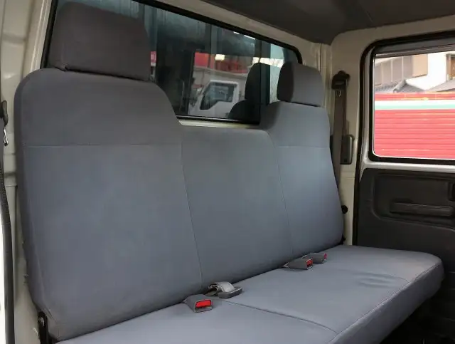 いすゞ エルフ 小型 平ボディ Wキャブ TRG-NLR85ARの中古トラック画像15