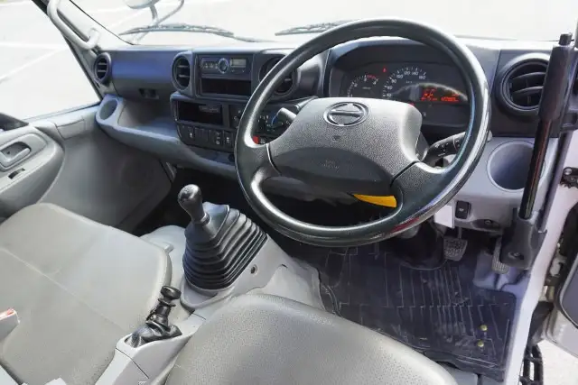 日野 デュトロ 小型 ダンプ 強化 TKG-XZU610Tの中古トラック画像9