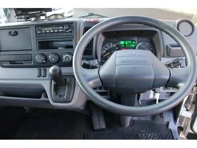 三菱 キャンター 小型 平ボディ 床鉄板 の中古トラック画像11