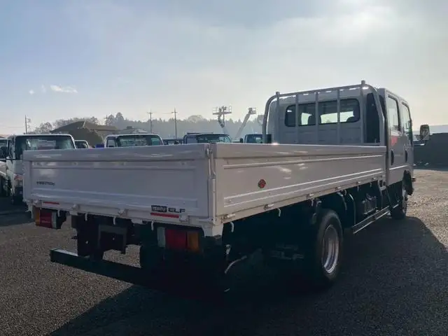 いすゞ エルフ 小型 平ボディ Wキャブ の中古トラック画像3