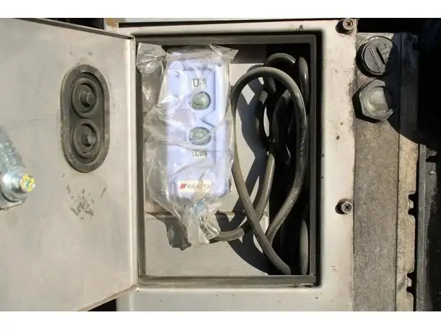 いすゞ エルフ 小型 平ボディ Wキャブ パワーゲートの中古トラック画像像17