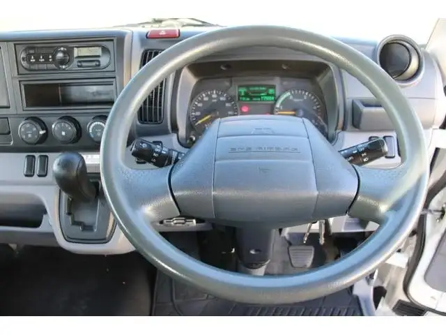 三菱 キャンター 小型 平ボディ 床鉄板 の中古トラック画像10