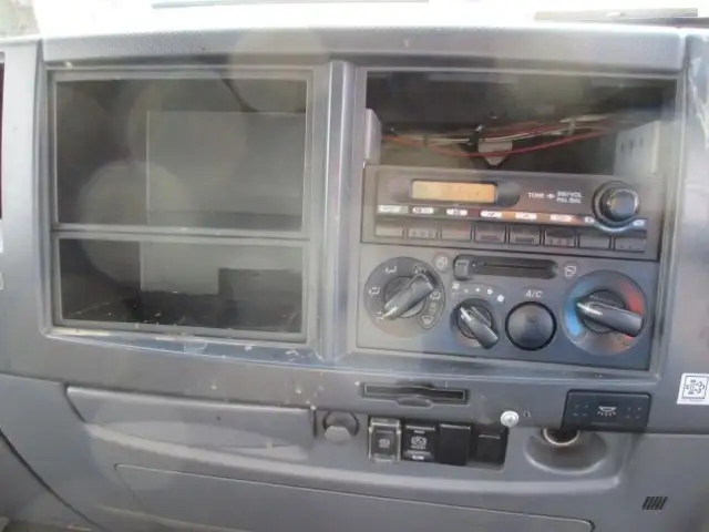 いすゞ フォワード 中型/増トン ウイング 床鉄板 TKG-FRR90S2の中古トラック画像12