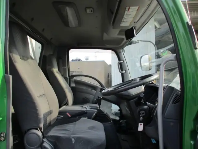 いすゞ フォワード 中型/増トン ウイング 床鉄板 TKG-FRR90S2の中古トラック画像10